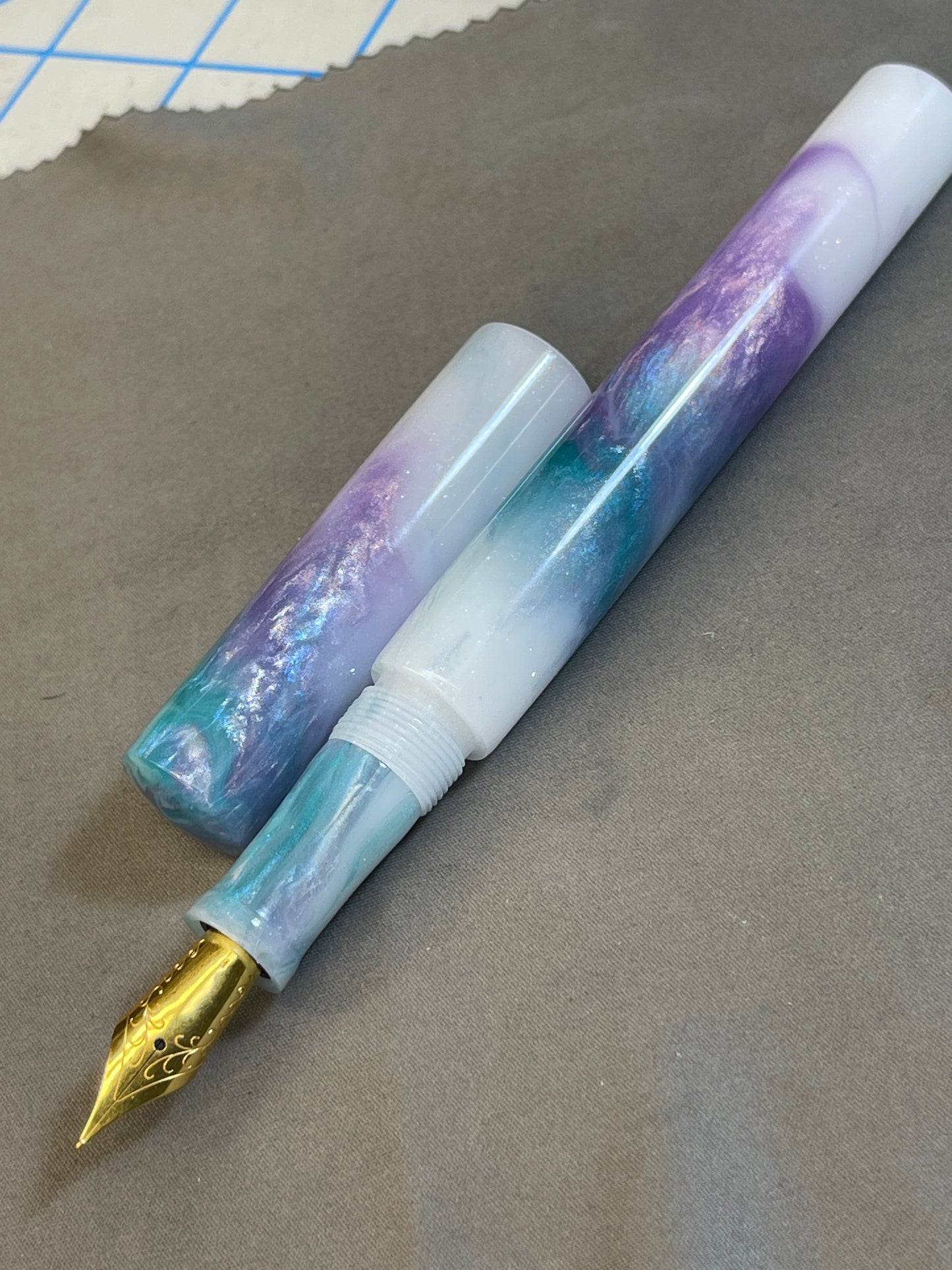 Z - Snow Cone Fountain Pen (Robin)