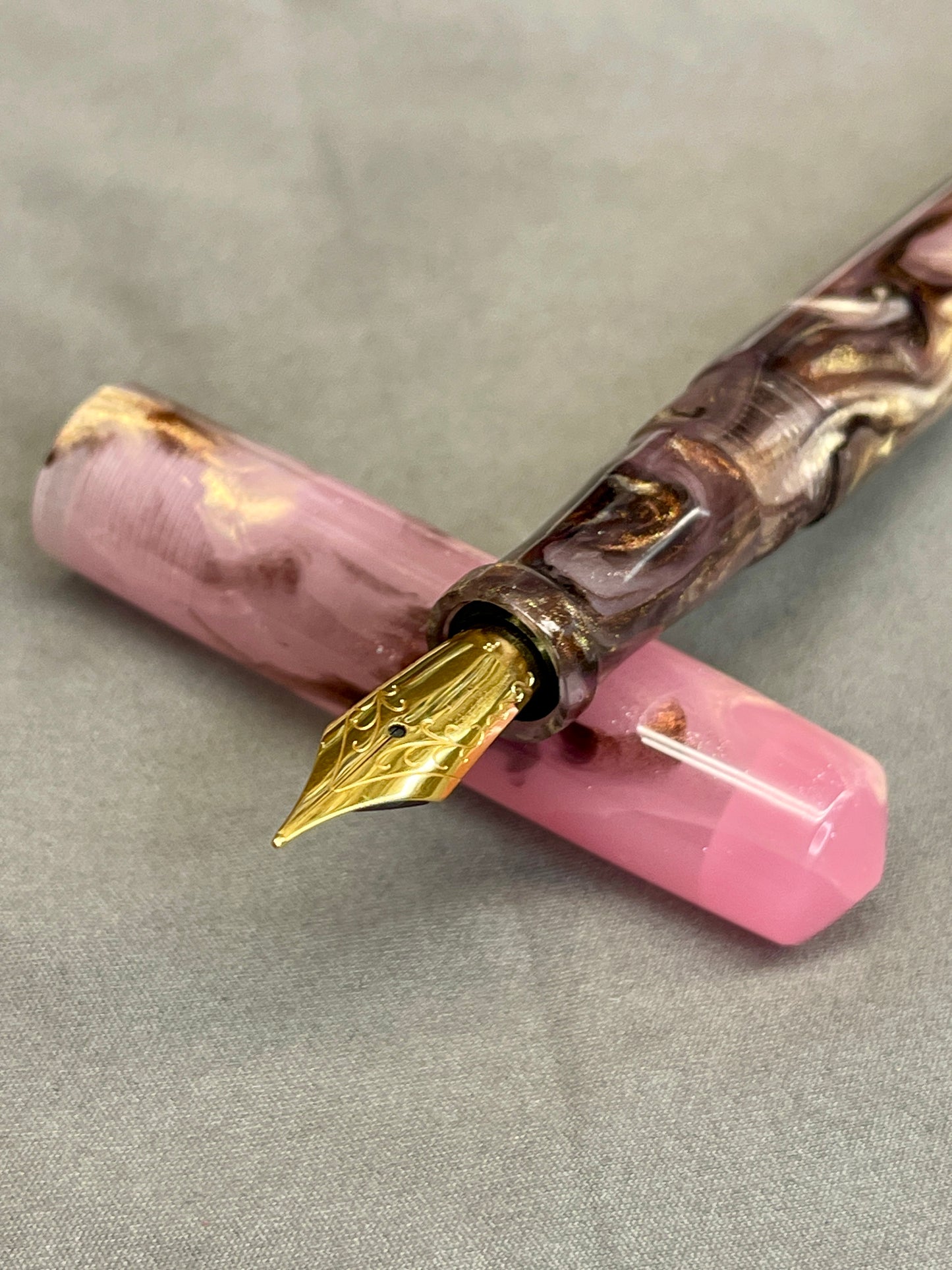 Z - Pink Seraphim Fountain Pen