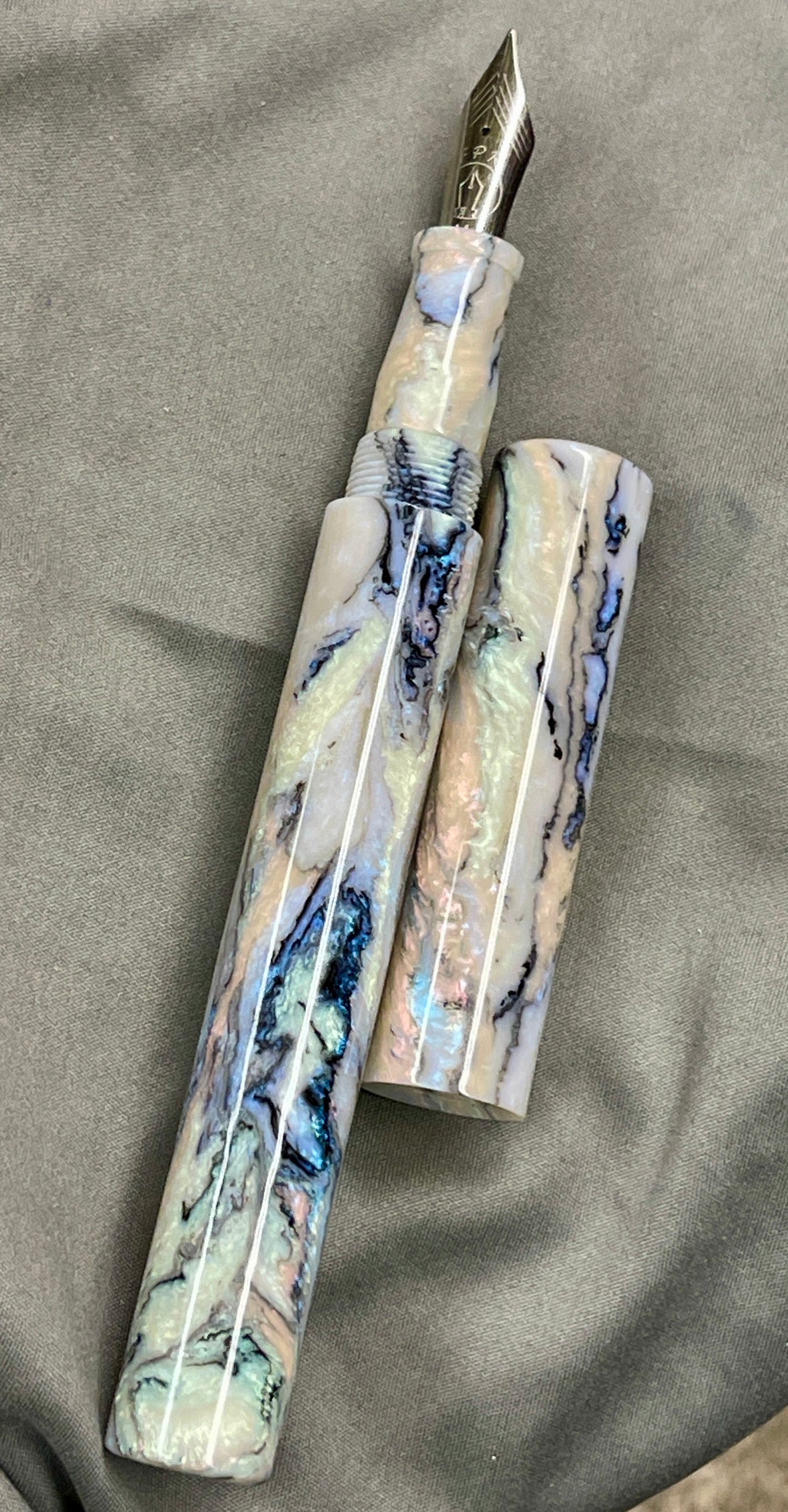 Z - Abalone Fountain Pen (Charlene)