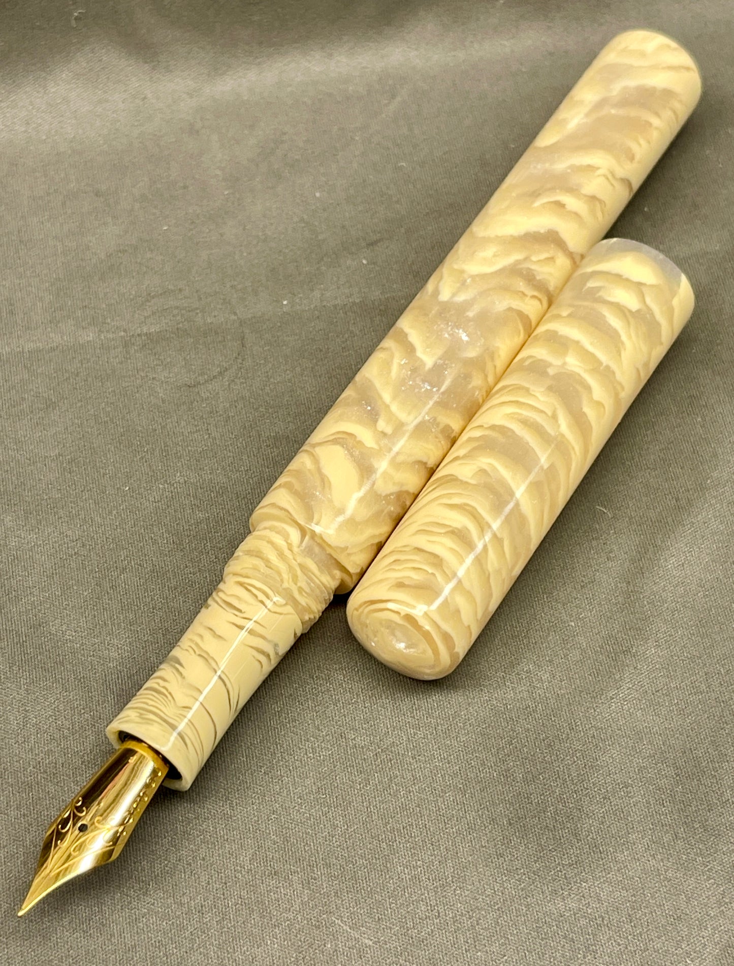Lil’ Bit of Heaven Pen