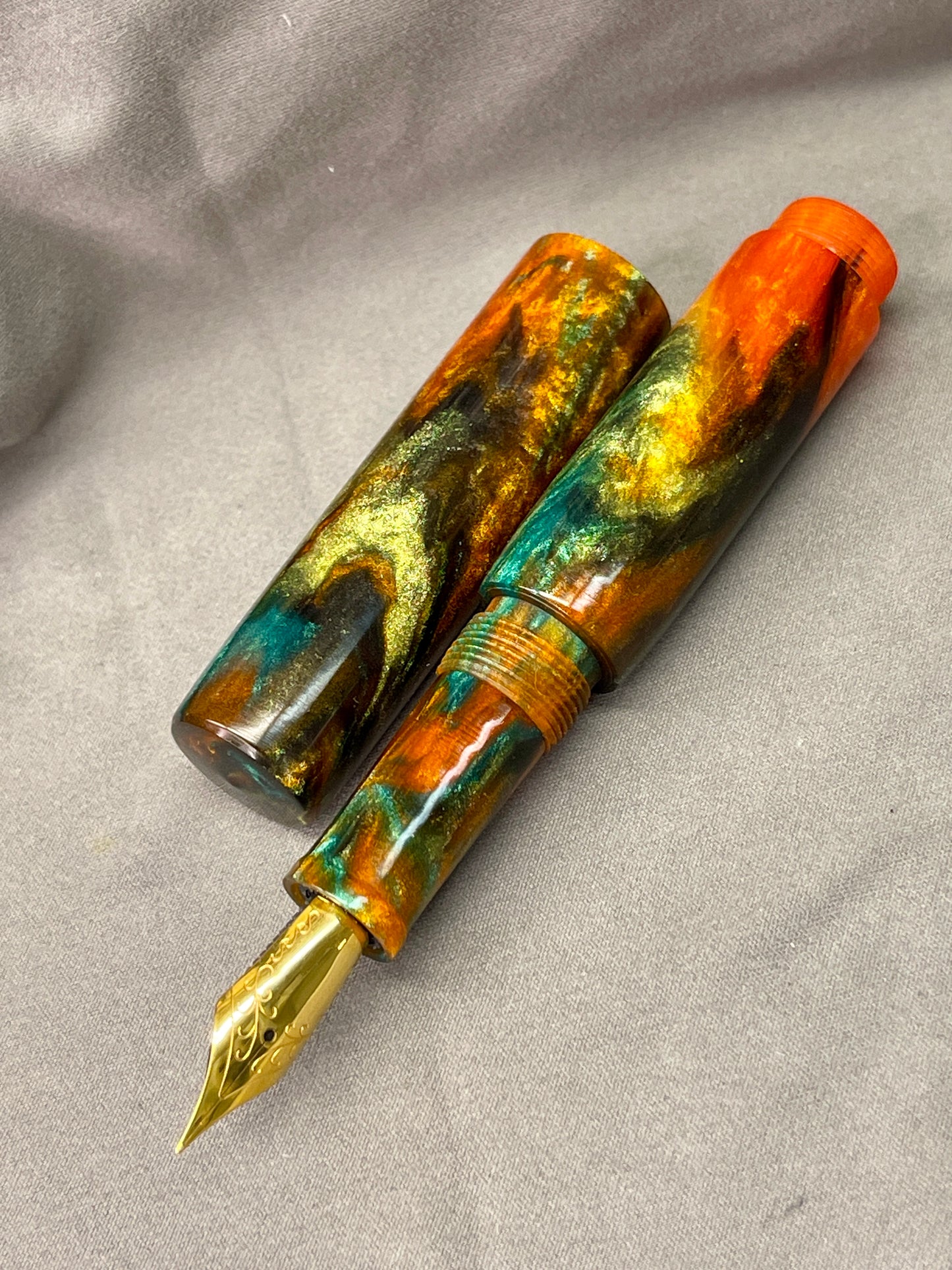 Z - Lantern Festival Fountain Pen