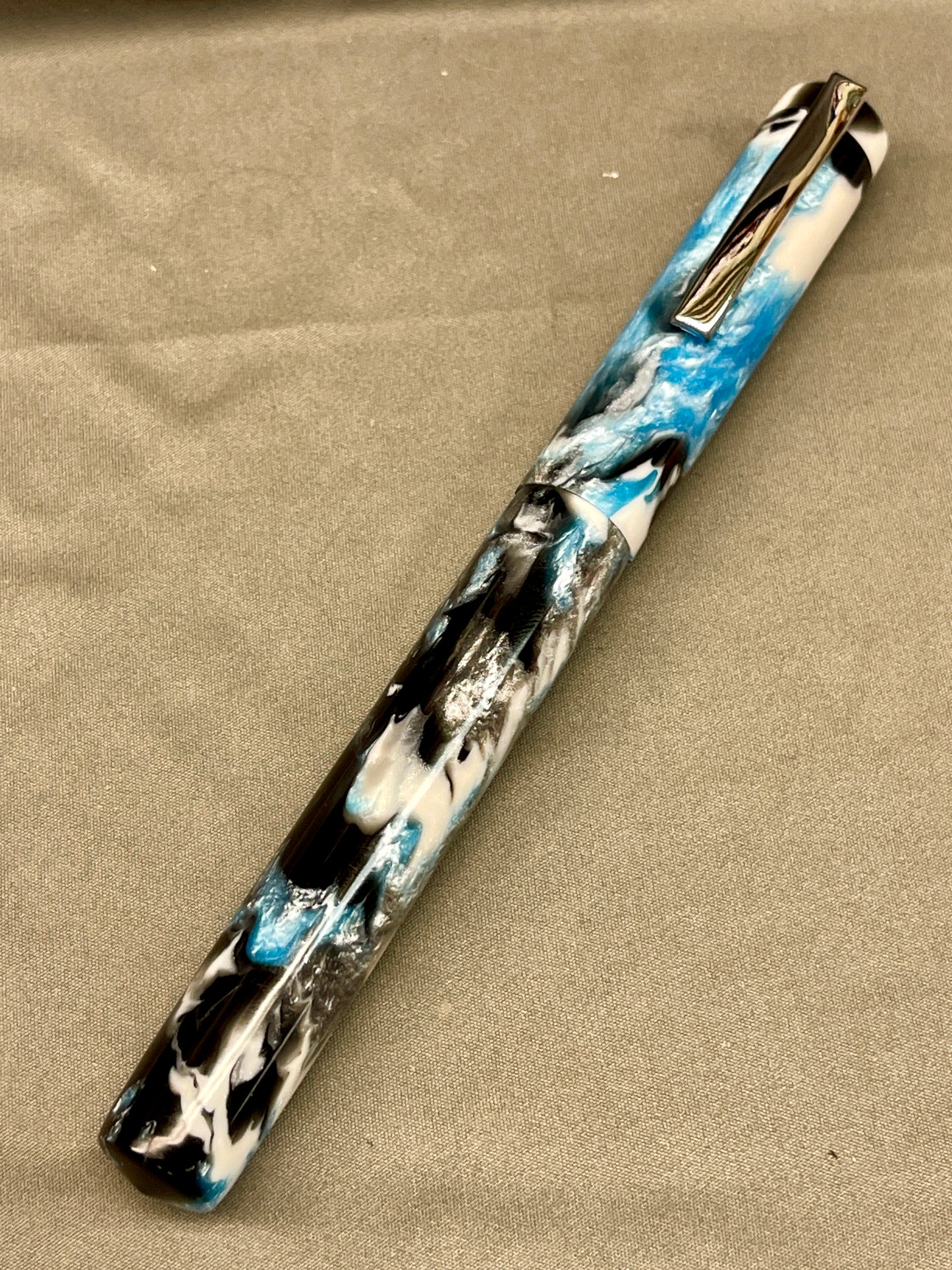 Z - Arctic Twilight Pen with clip (Jamie)