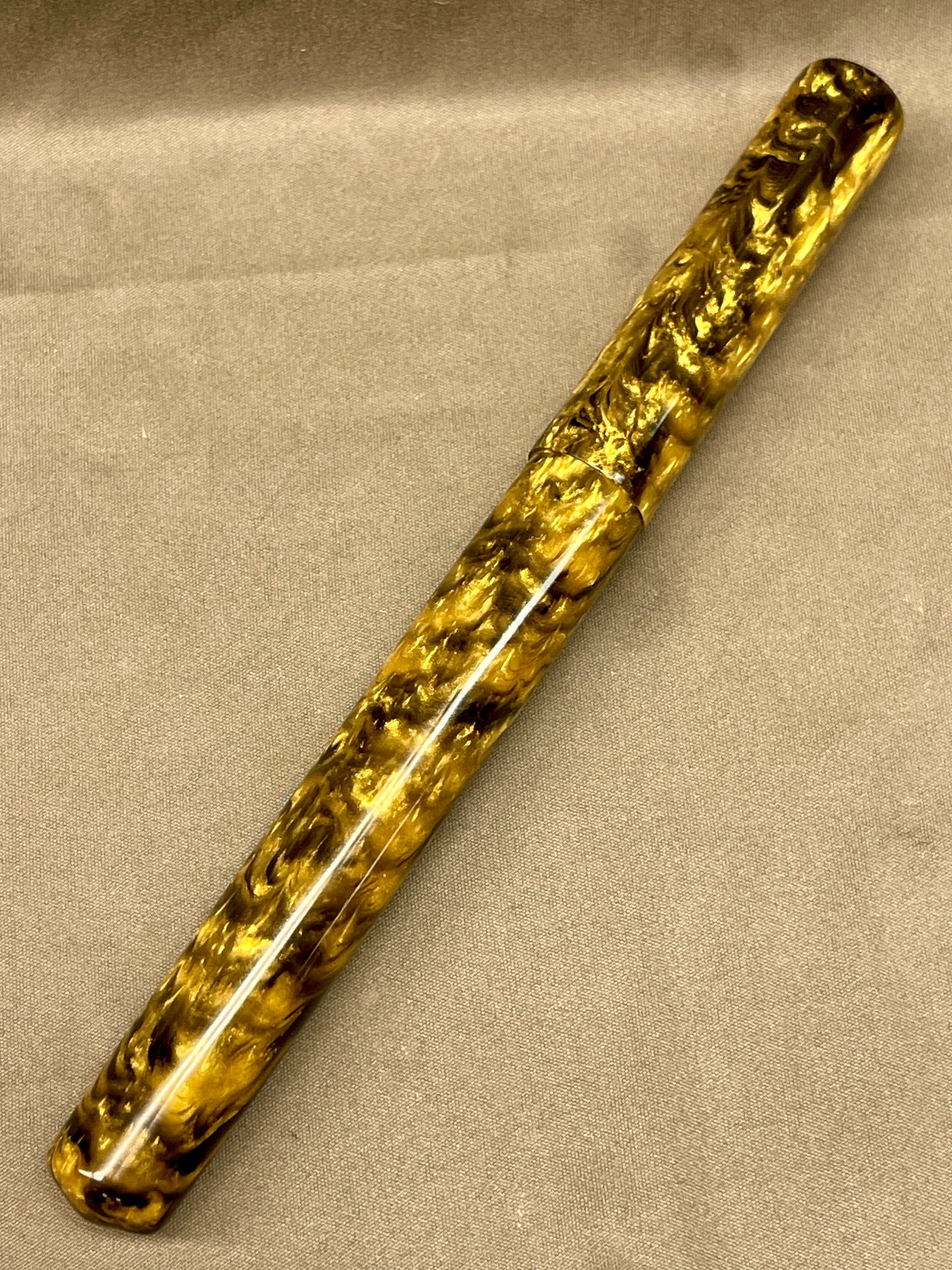 Z - Honey Bee Pen