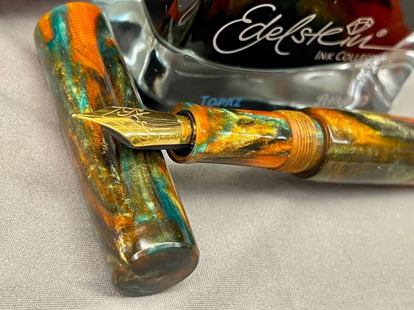 Z - Lantern Festival Fountain Pen