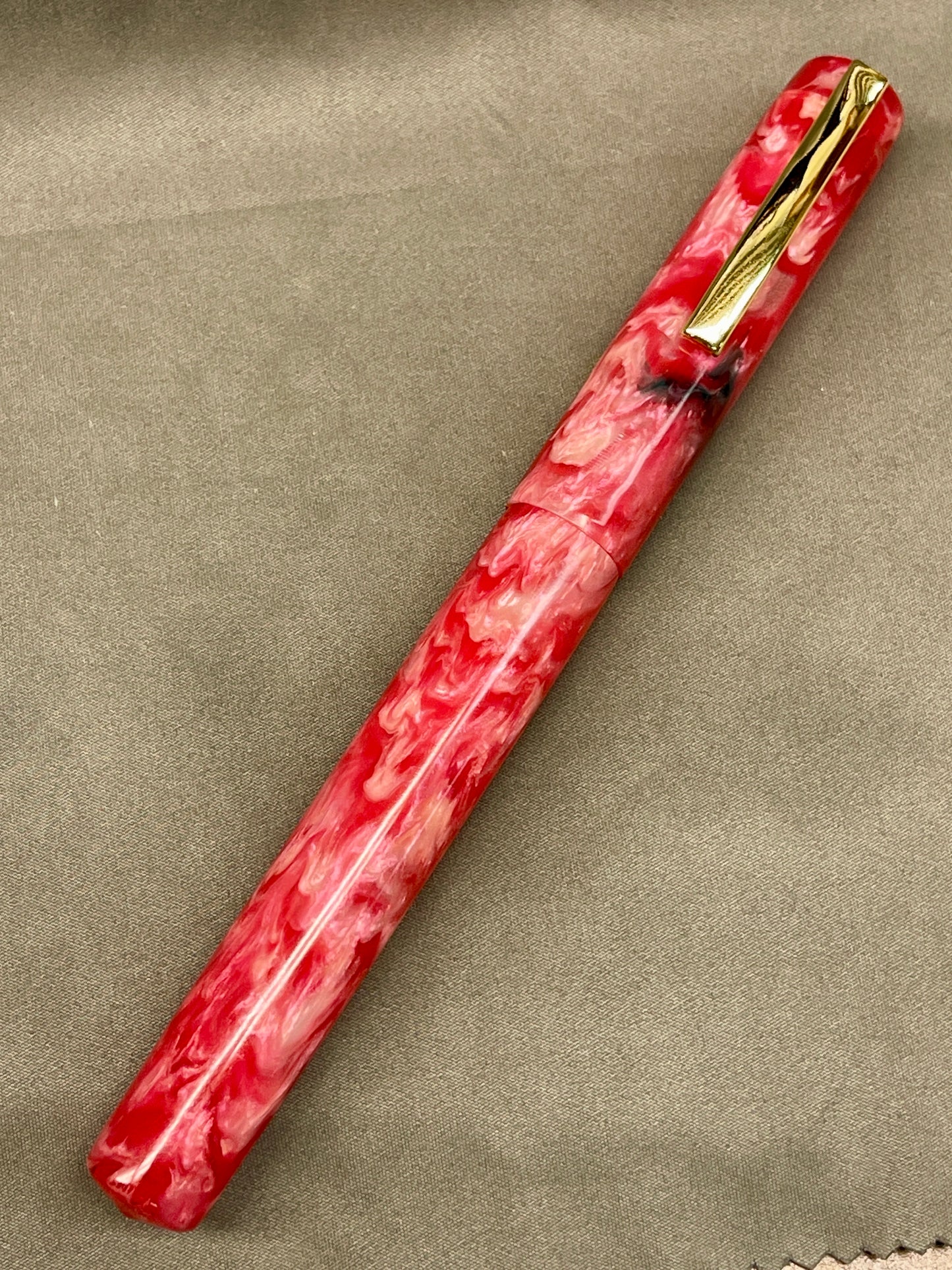 South Beach Flamingo Pen with clip
