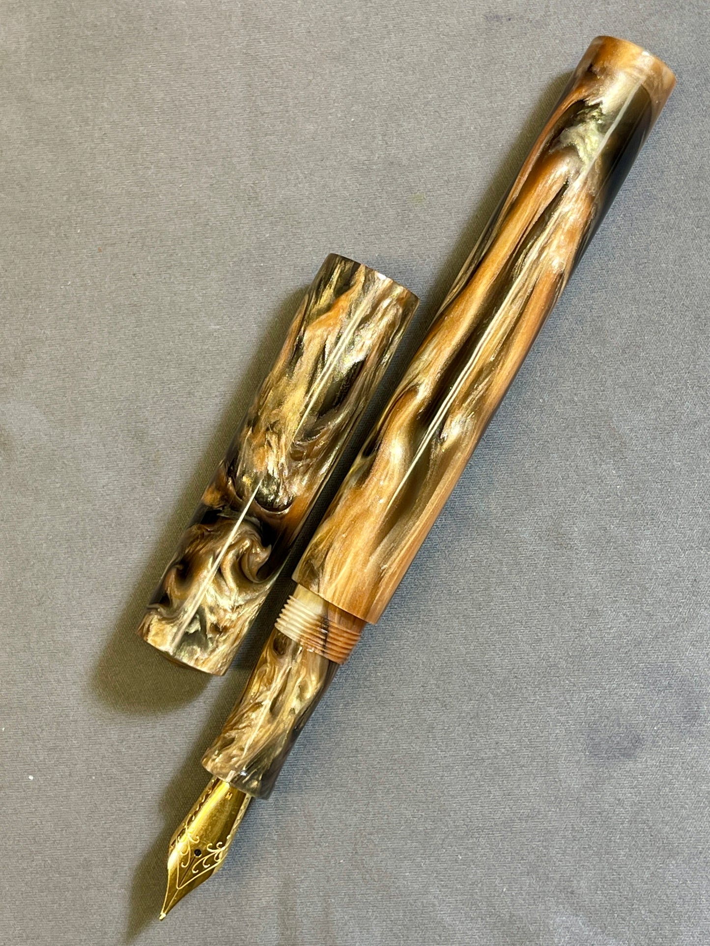 Z - Midnight Flame Fountain Pen (Jayne)