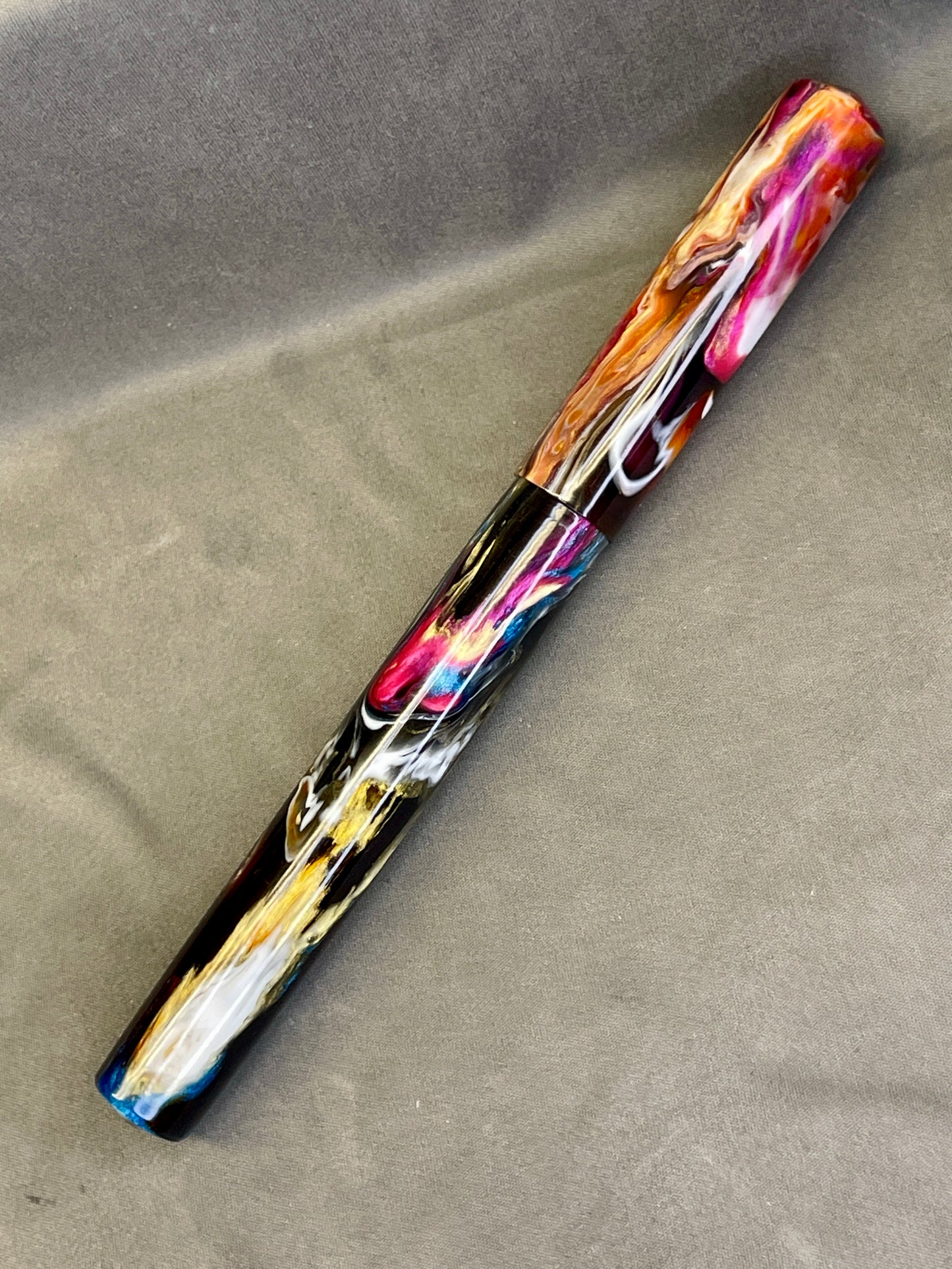 Z - Big Top Fountain Pen