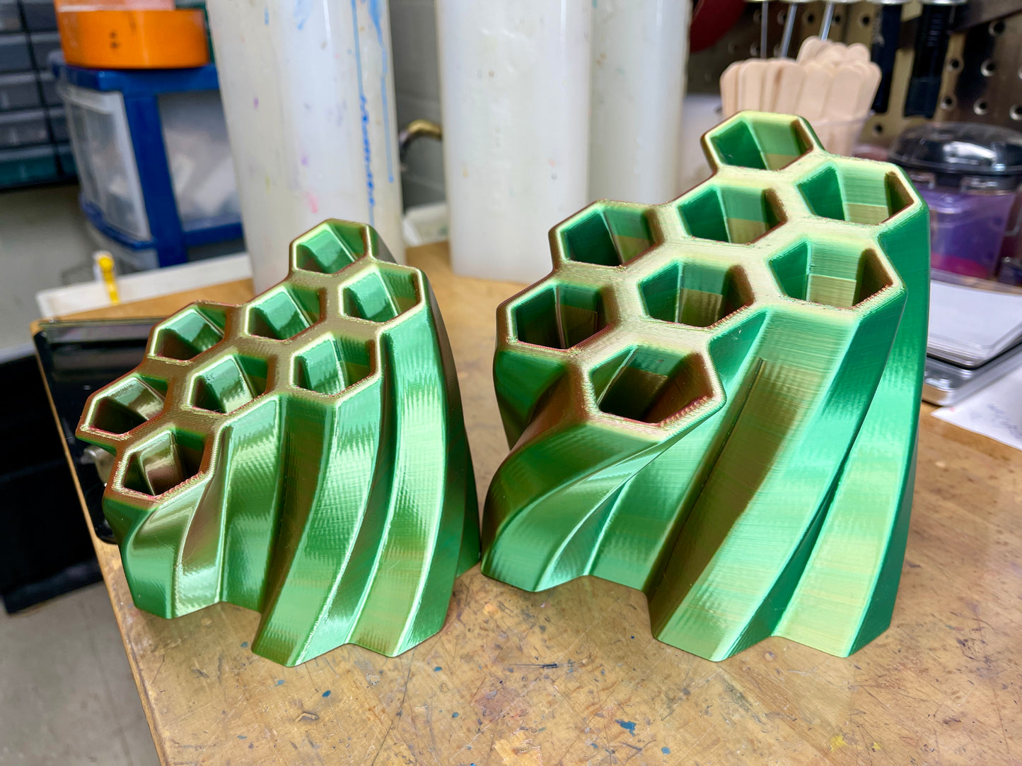 Large 3D Printed Color-Shifting Pen Holder