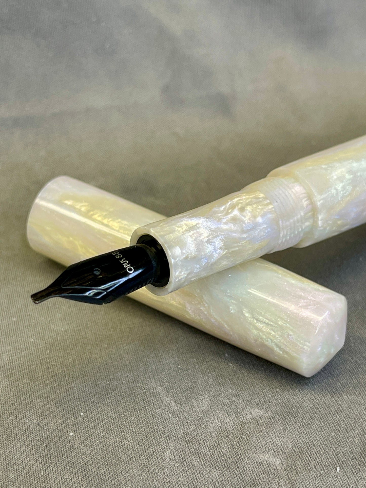 Z - Opaline Fountain Pen (Pattie)