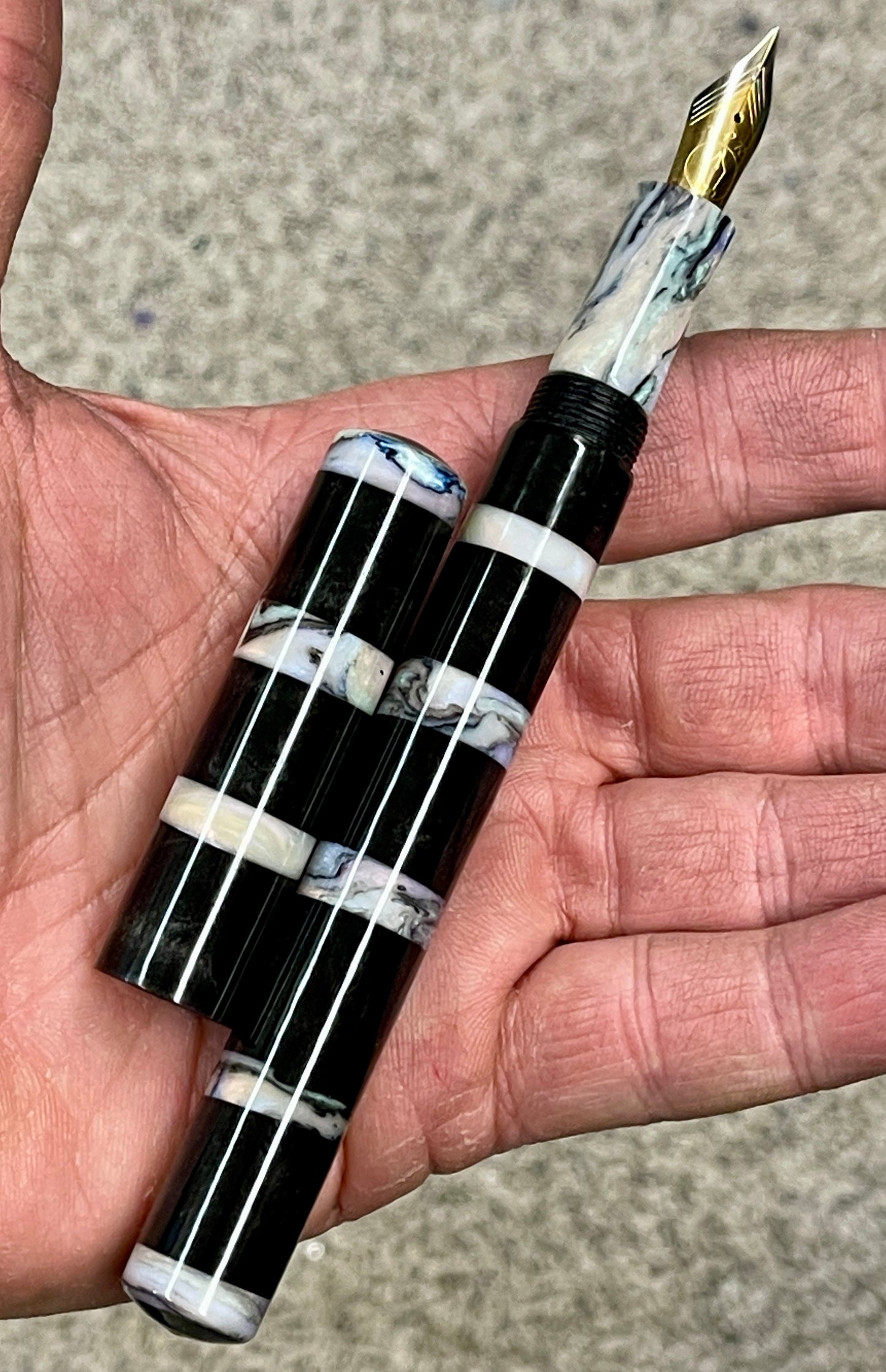 Z - Black Pearl with Abalone Fountain Pen (Ashley)