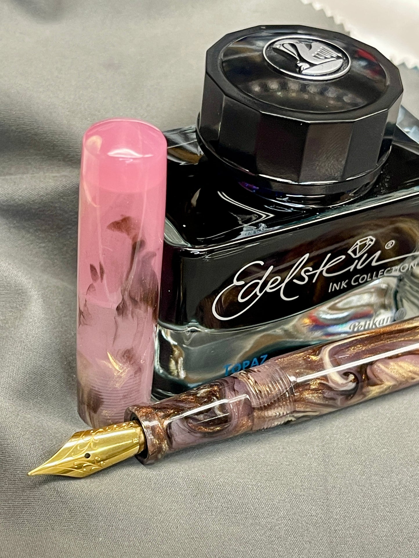 Z - Pink Seraphim Fountain Pen