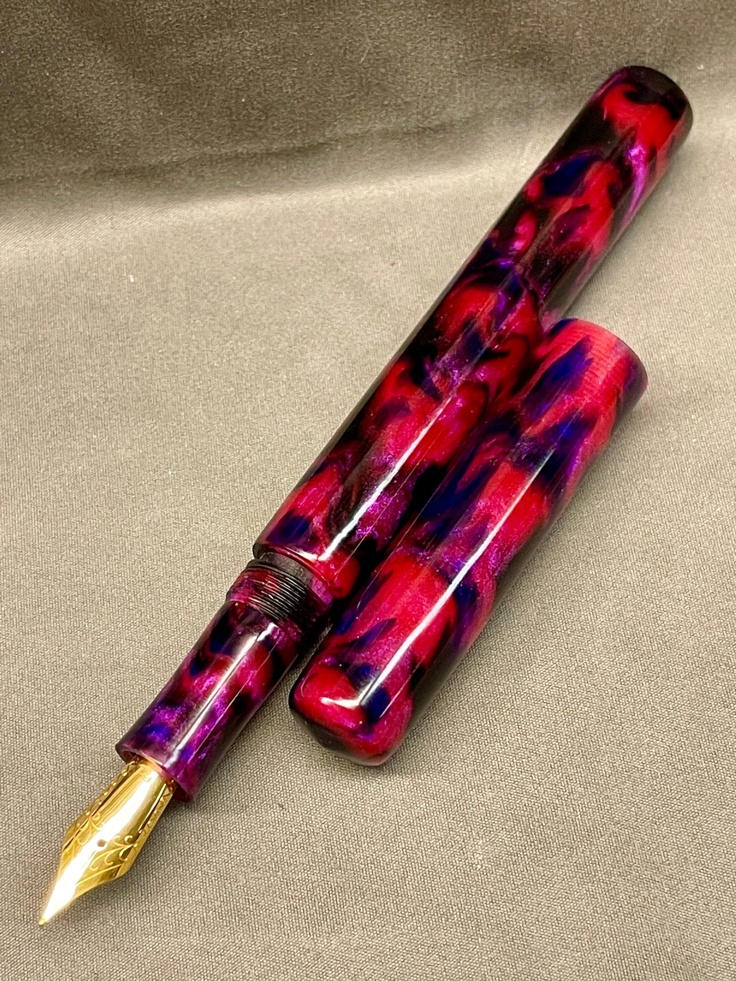 Z - Pinked Out! Pen (Heather)