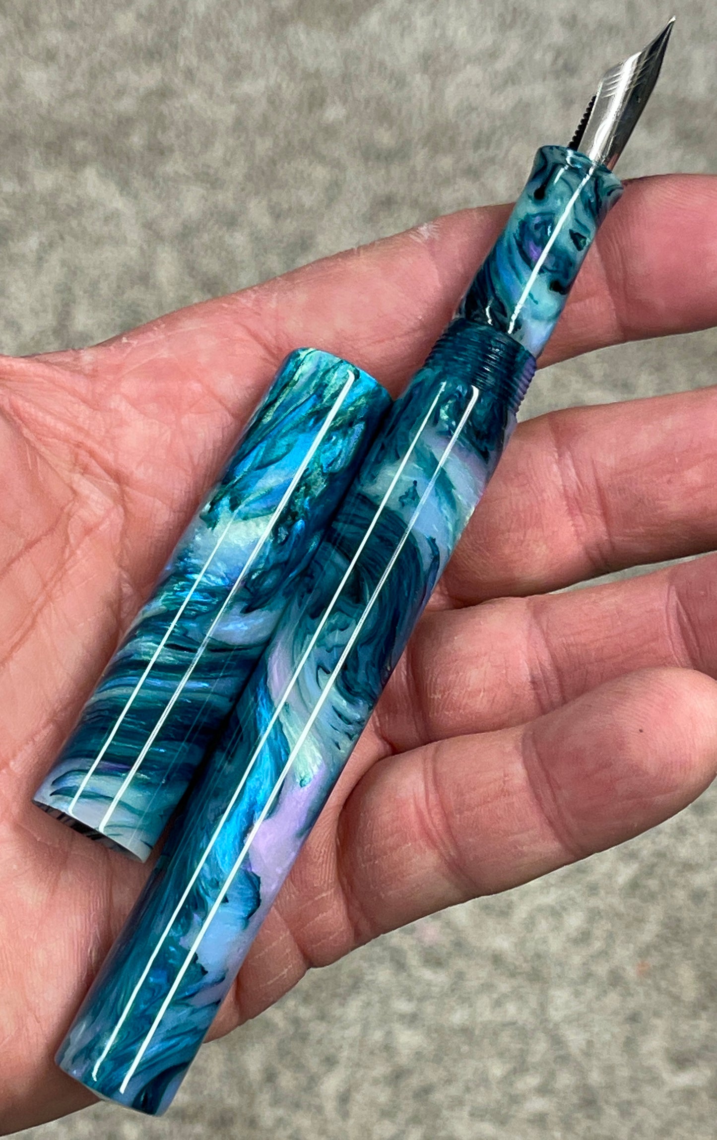 Z - Green Abalone Fountain Pen (Joan)