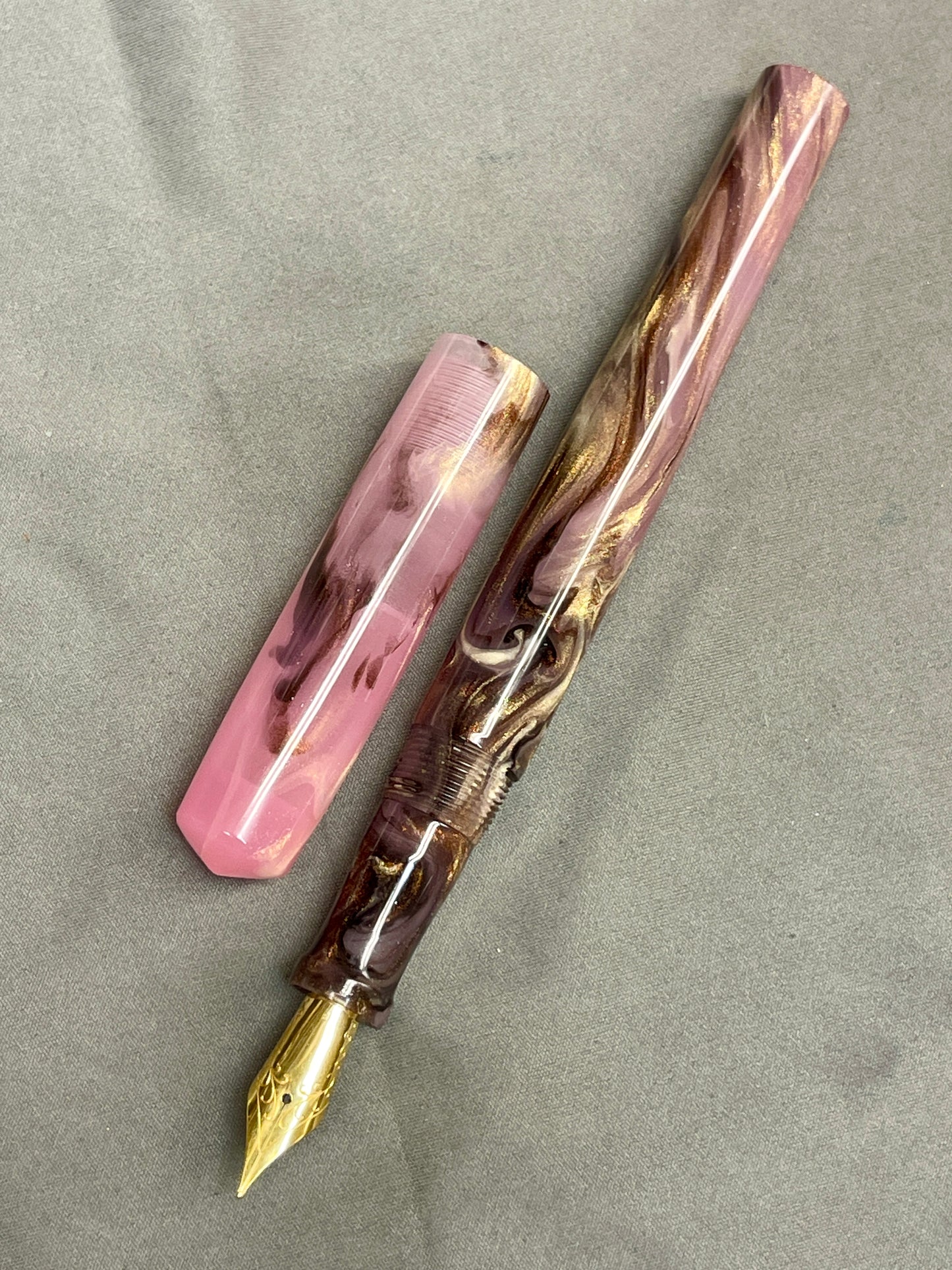 Z - Pink Seraphim Fountain Pen