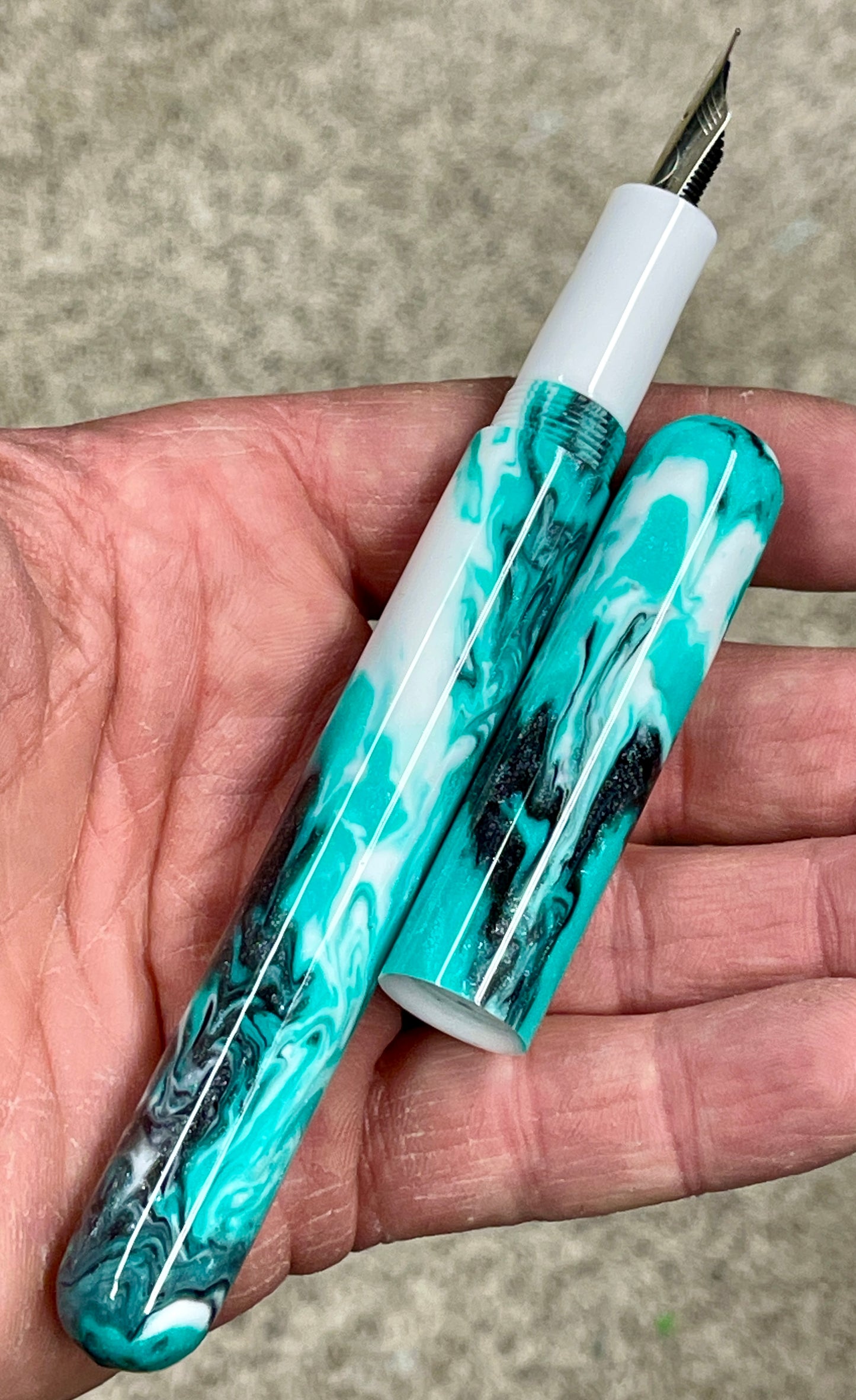 Z - Conch Aqua, Carbon Black and White Fountain Pen (Jordan)