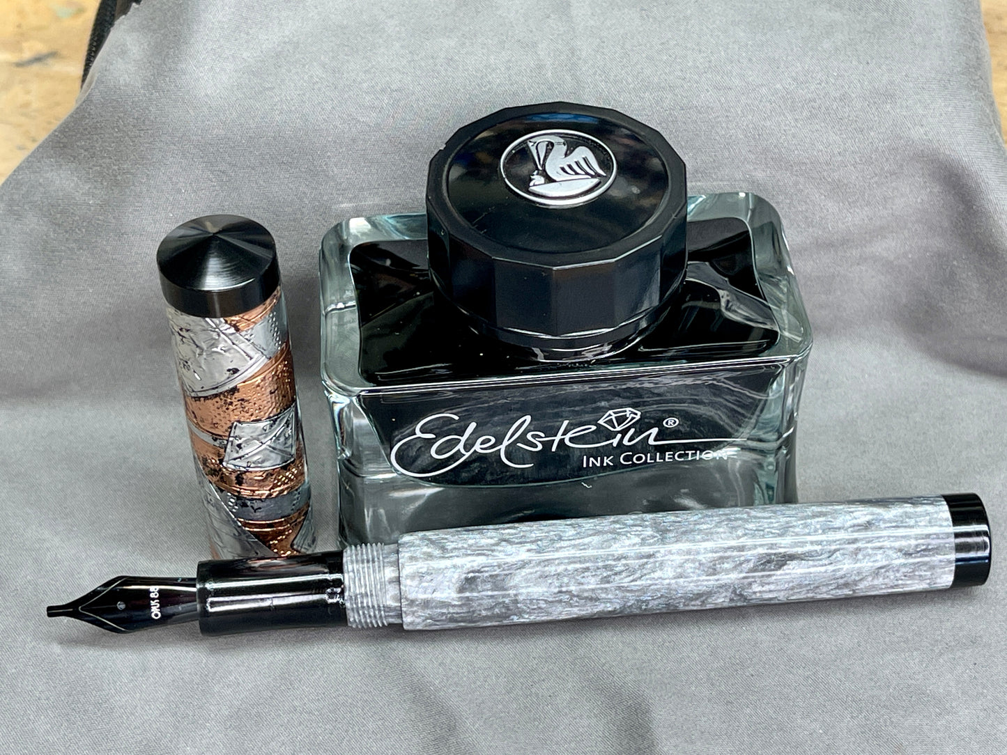 Z - Liquid Metal Steampunk Fountain Pen (Paul)