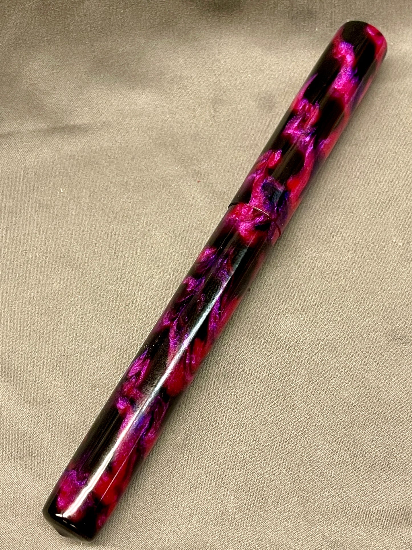 Z - Pinked Out! Pen (Heather)