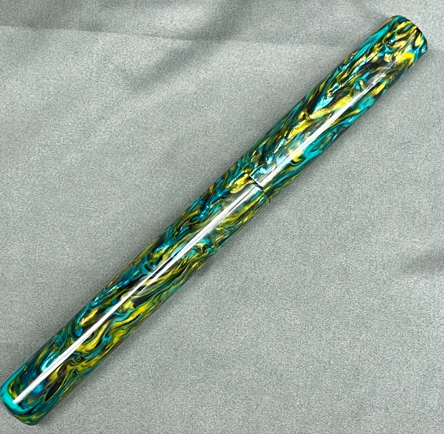 Z - Key Lime Teal Pen (Makoto)