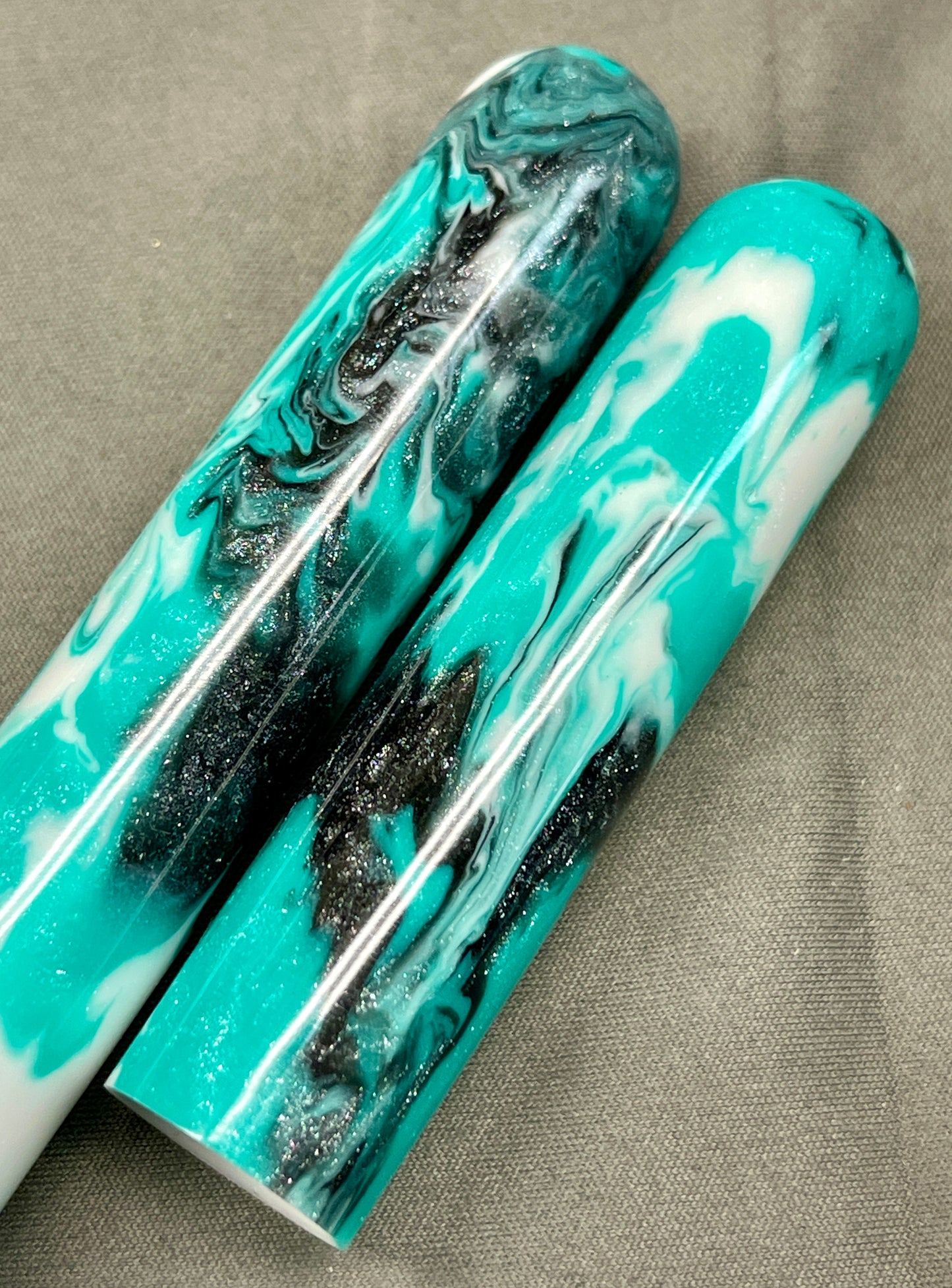 Z - Conch Aqua, Carbon Black and White Fountain Pen (Jordan)