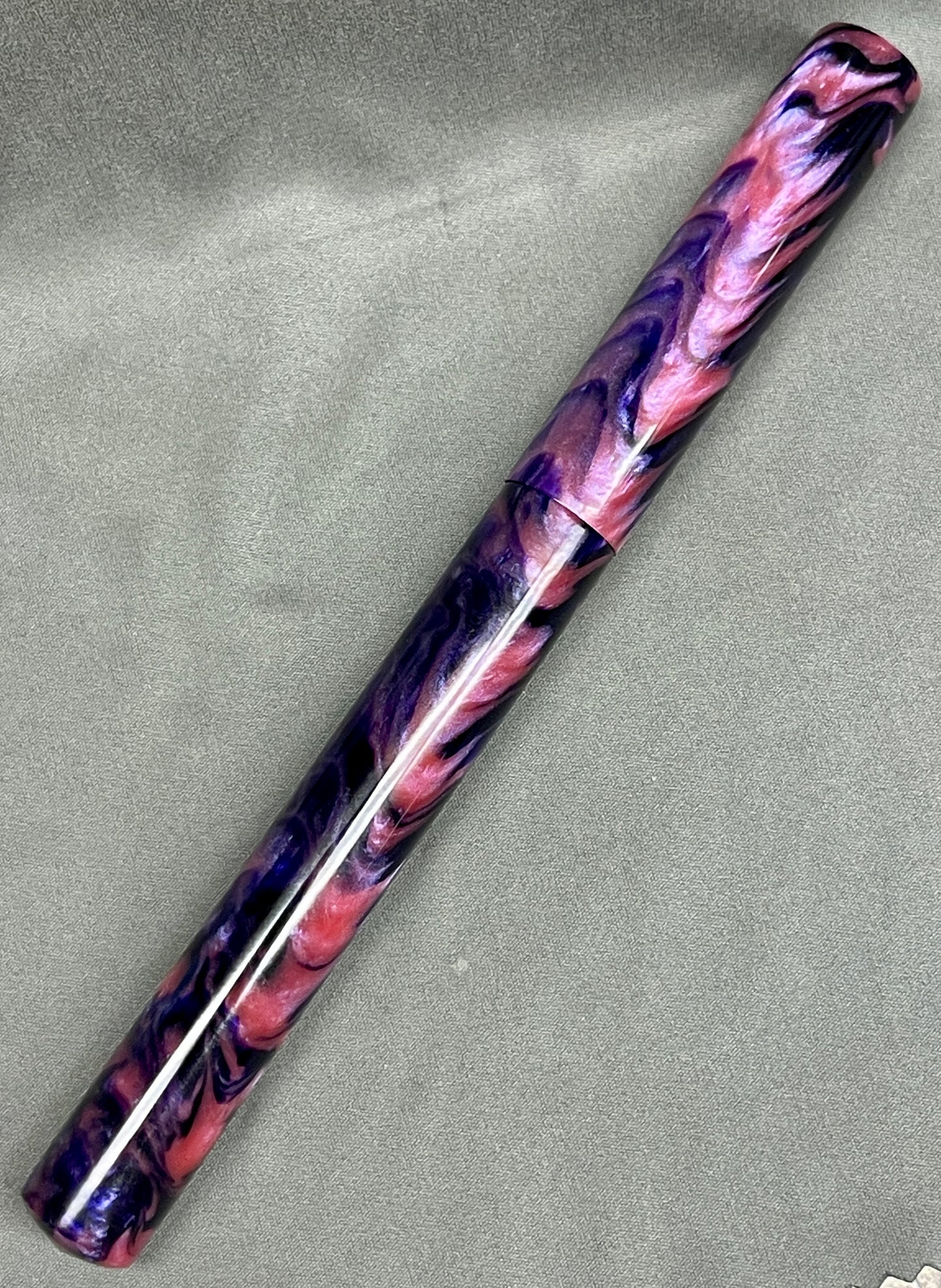 Z - Twisted Pink & Purple Pen