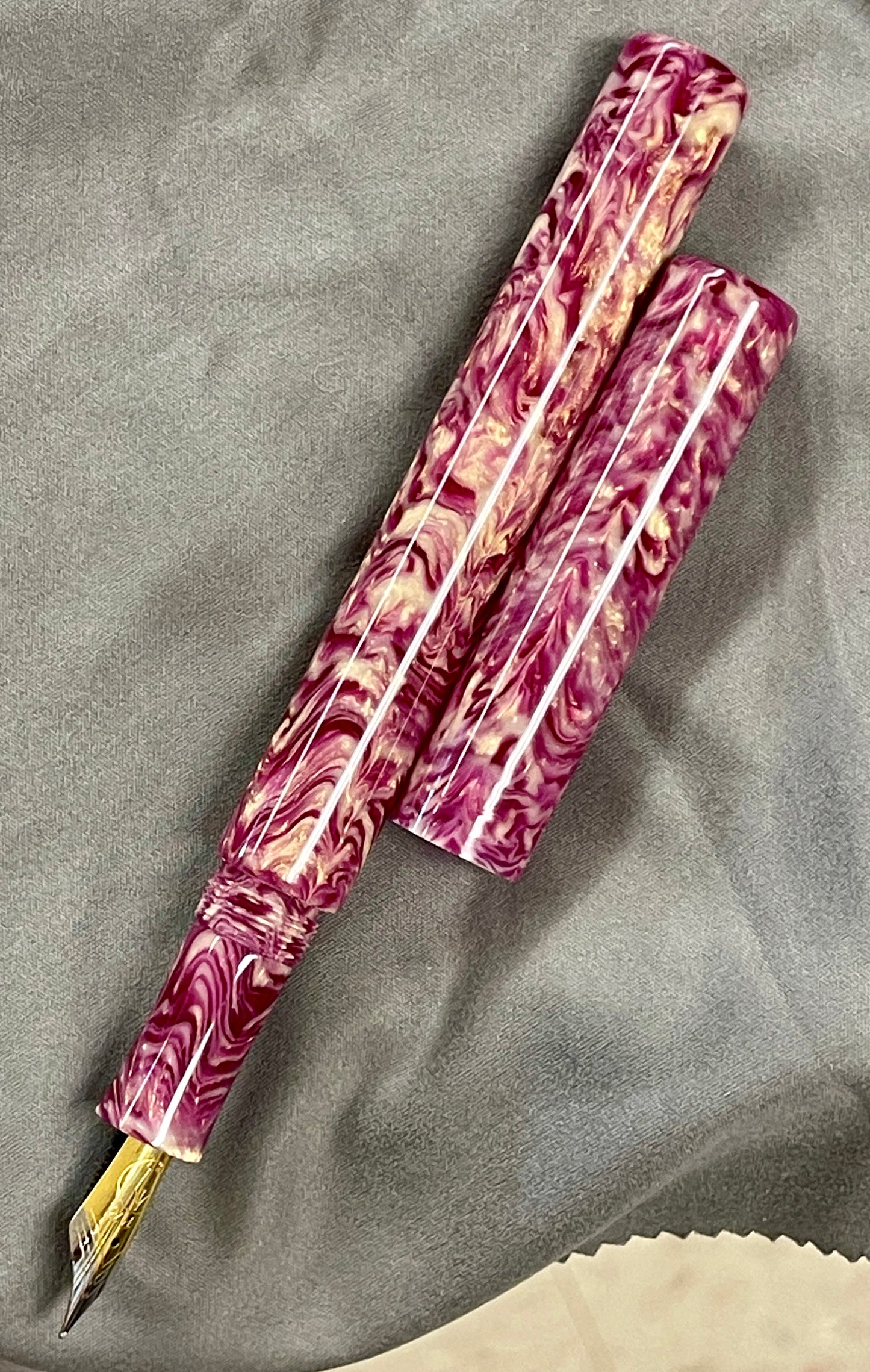 Raspberry Swirl Pen