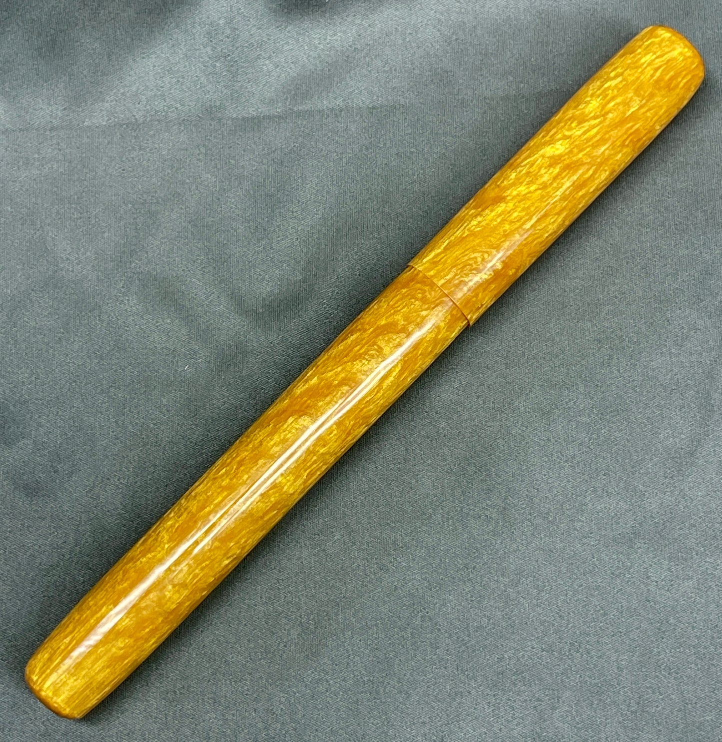 Gold Pearl Pen