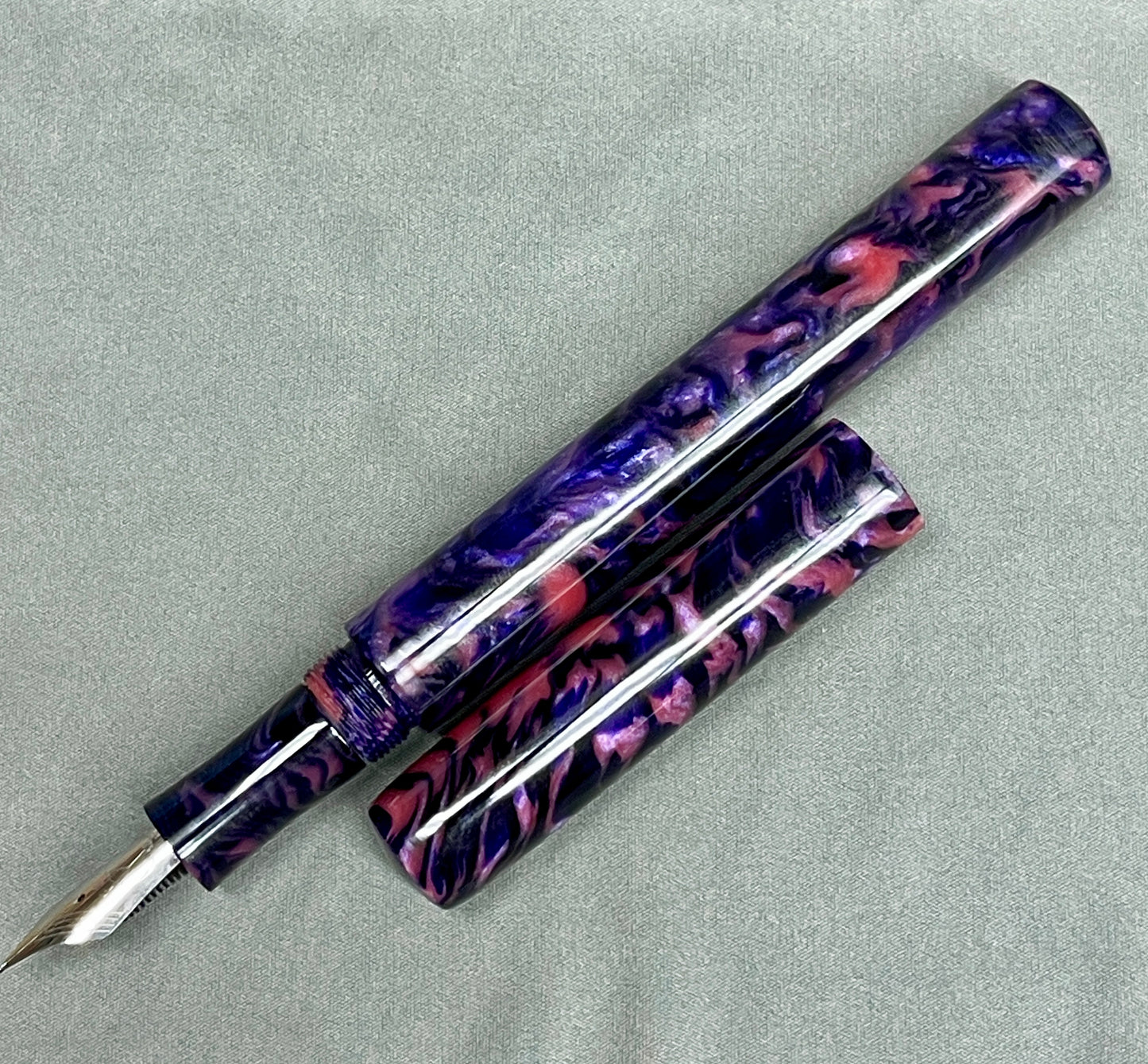 Z - Twisted Pink & Purple Pen